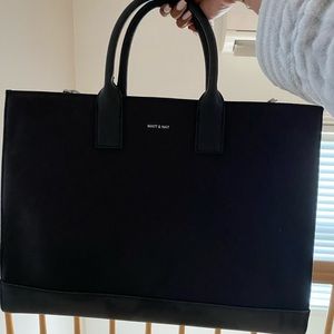 Selling this beautiful Matt and Natt bag